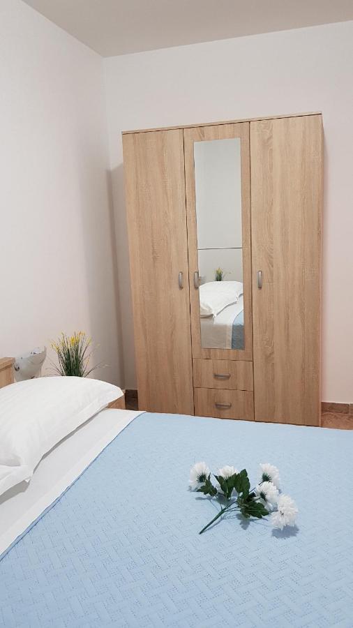 Ruzica Apartments Mirce Exterior foto